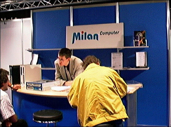 AXRO-Messestand mit Geh&auml;usestudien